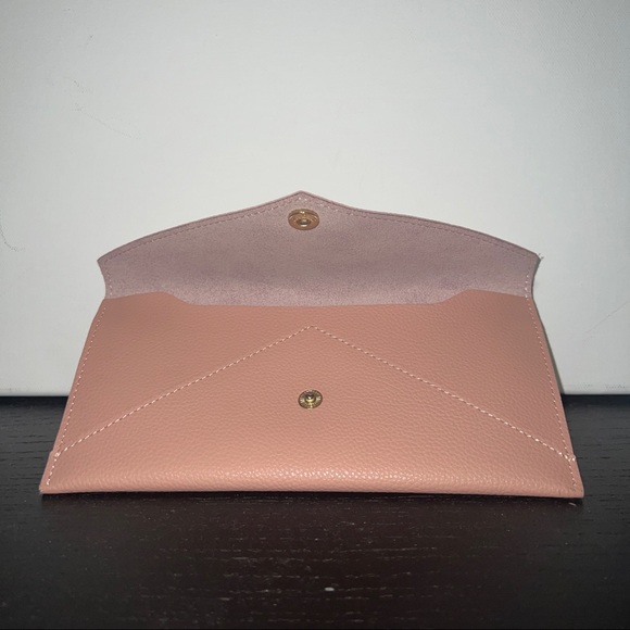 Light Pink Wallet - Picture 4 of 6